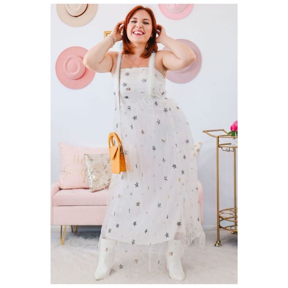 White Star Embroidered Dress - Picture 6 of 8